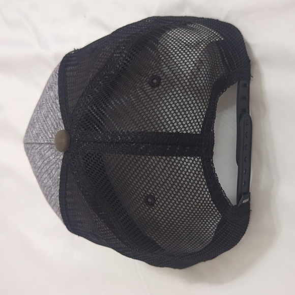 NWOT PrAna Journeyman Flat Brim Eagle Eye Trucker Hat, Color Slate/Green O/S - Picture 3 of 10